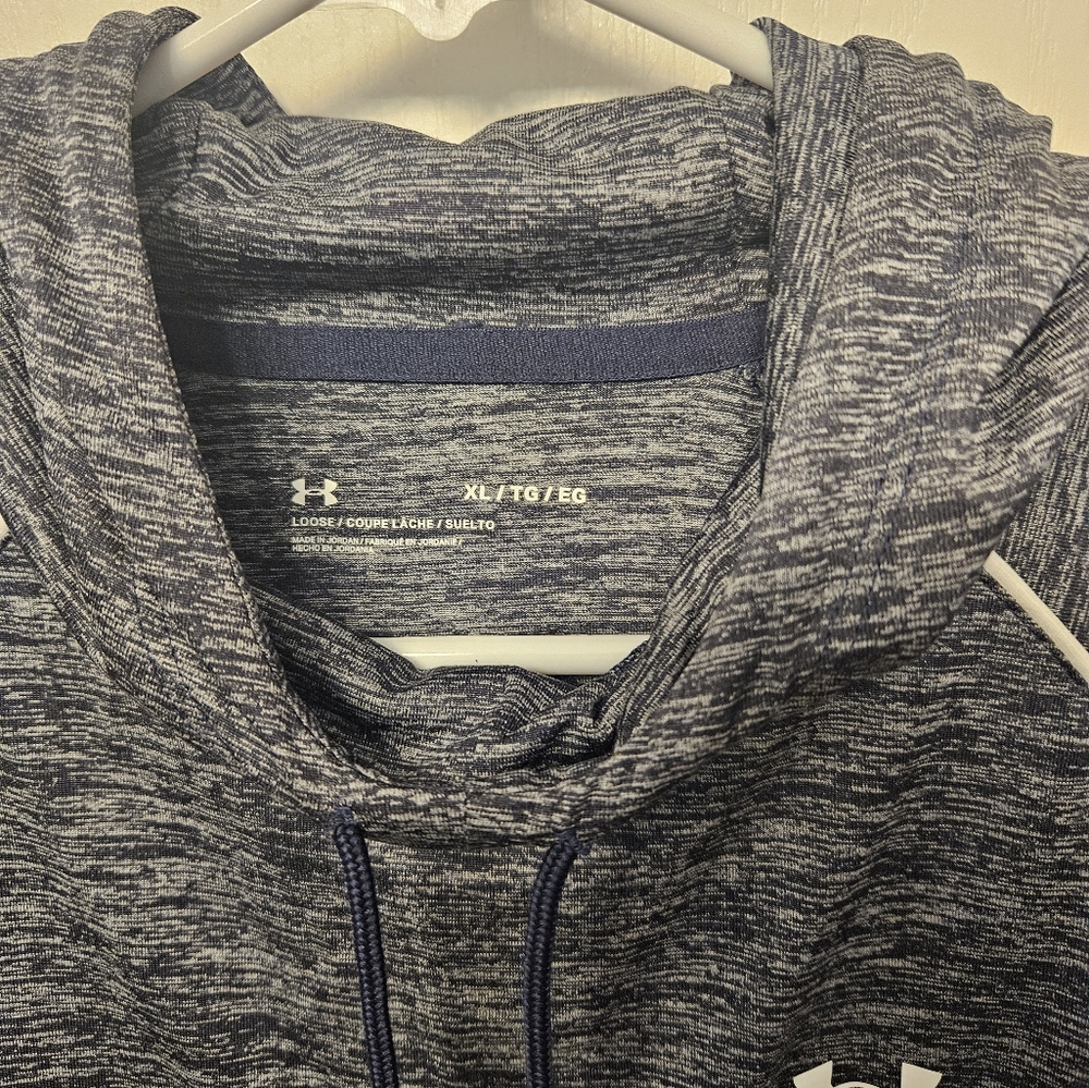 Under Armour Women's pullover